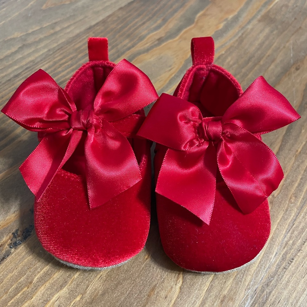 Baby girl red velvet maryjanes
